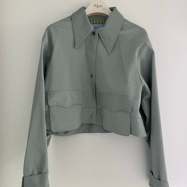 theilma 크롭 자켓