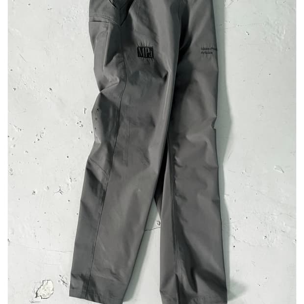 [구해요] 플라스틱프로덕트 MPa coverd fly pants
