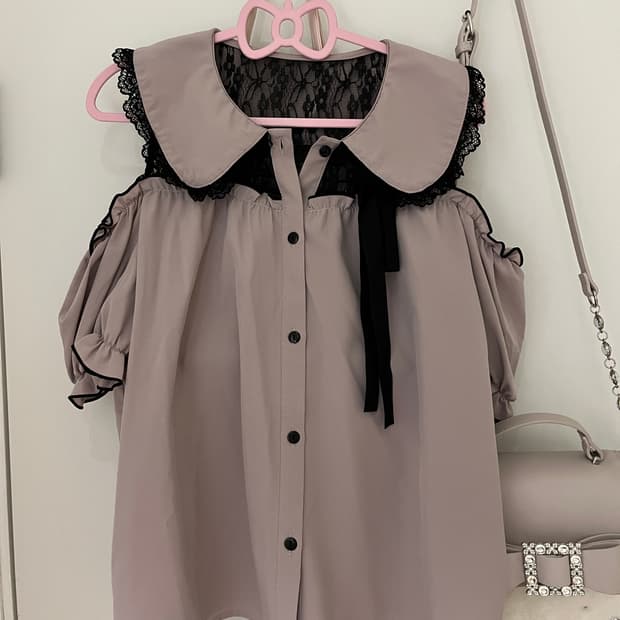 로지타깔 레이스 블라우스