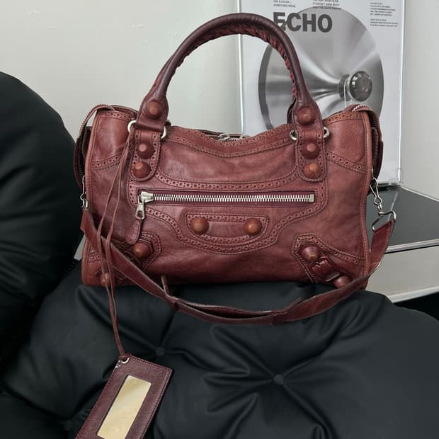 발렌시아가 자이언트 시티백