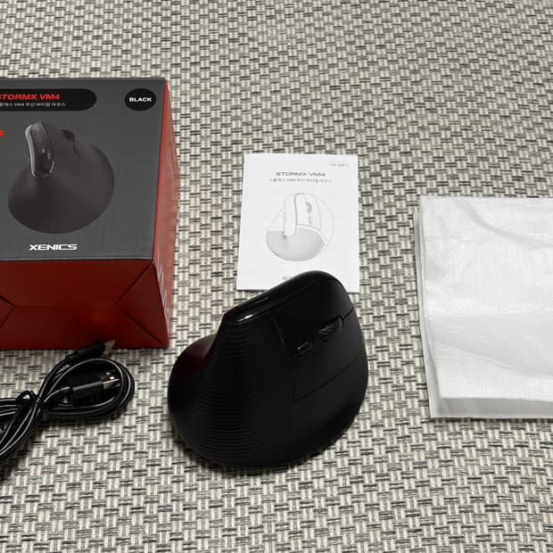 제닉스 STORMX VM4 버티컬 블루투스 마우스 풀박스