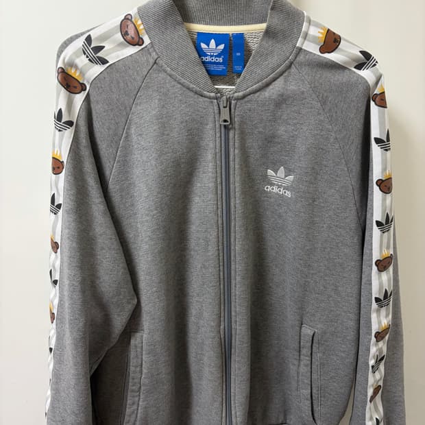 아디다스 니고베어 그레이 곰 져지