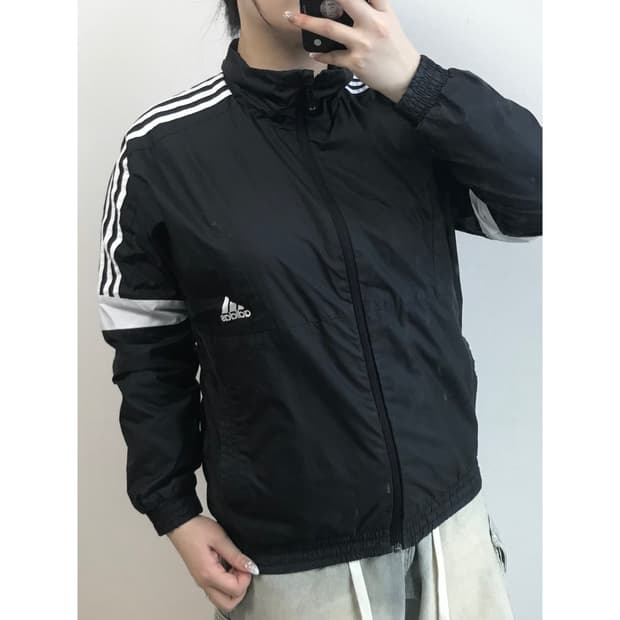 아디다스 트레이닝 바람막이 160