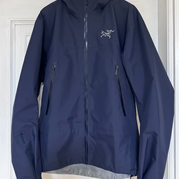 아크테릭스 베타 블랙사파이어 신품급