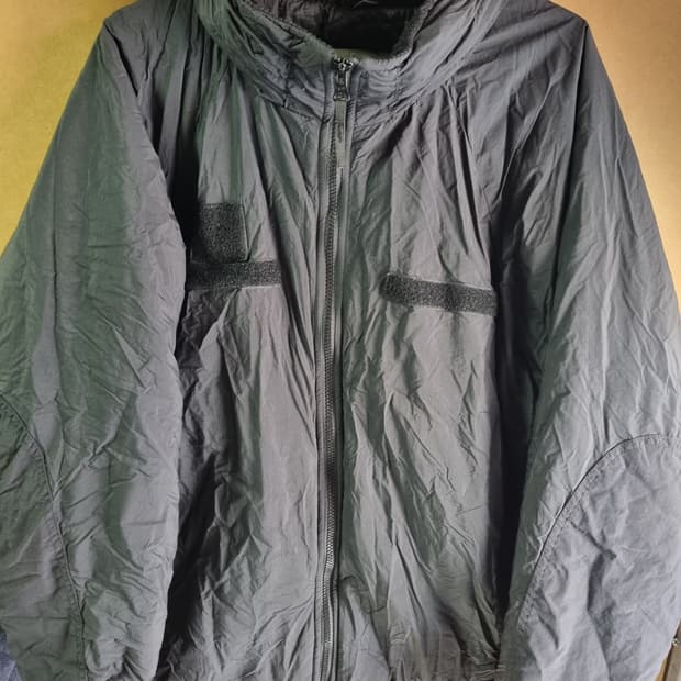 프릭스스토어 레벨7 프리마로프트 자켓 