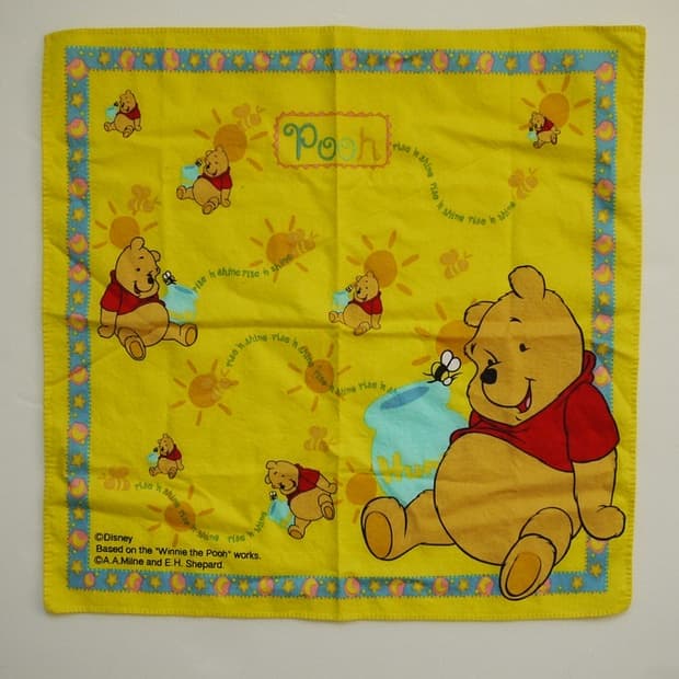 디즈니 위니더푸 행거치프