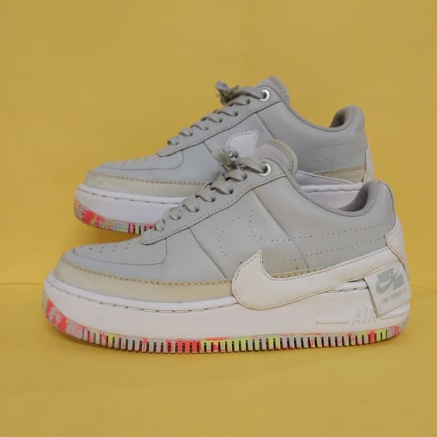 여성 나이키 에어포스1 제스터 XX 프린트 퓨어 플래티넘 운동화 (240