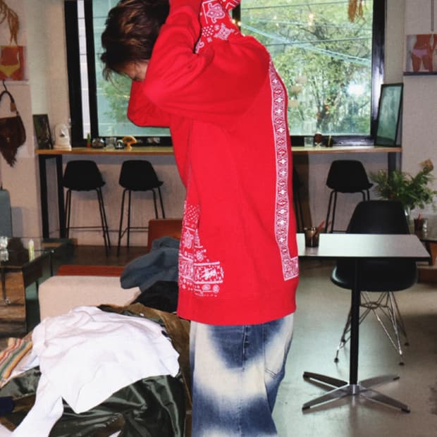 스투시 페이즐리 패턴 후드