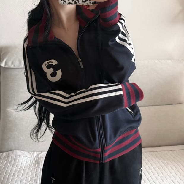 아디다스 딥네이비 버건디 져지