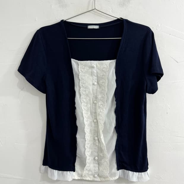 lace button design top