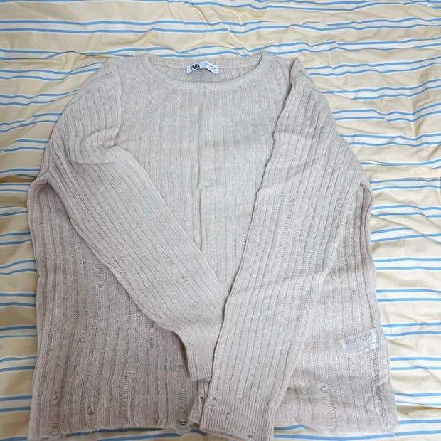 자라 니트 (완전 새거)