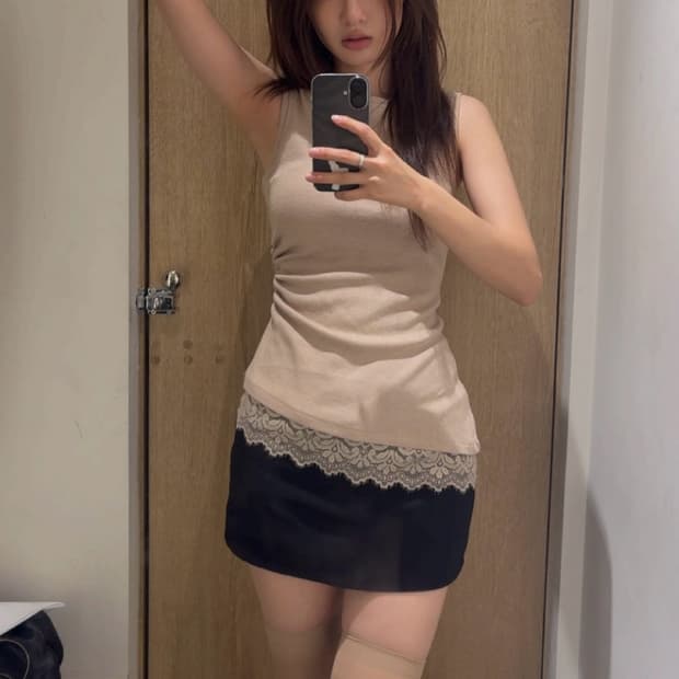 Zara lace sleeveless top