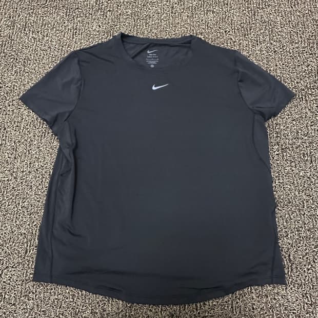 NIKE 나이키 여성 기능성 반팔티셔츠 운동복 블랙 L