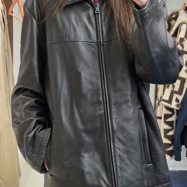 Levis 리바이스 소가죽 미니멀 레더 자켓