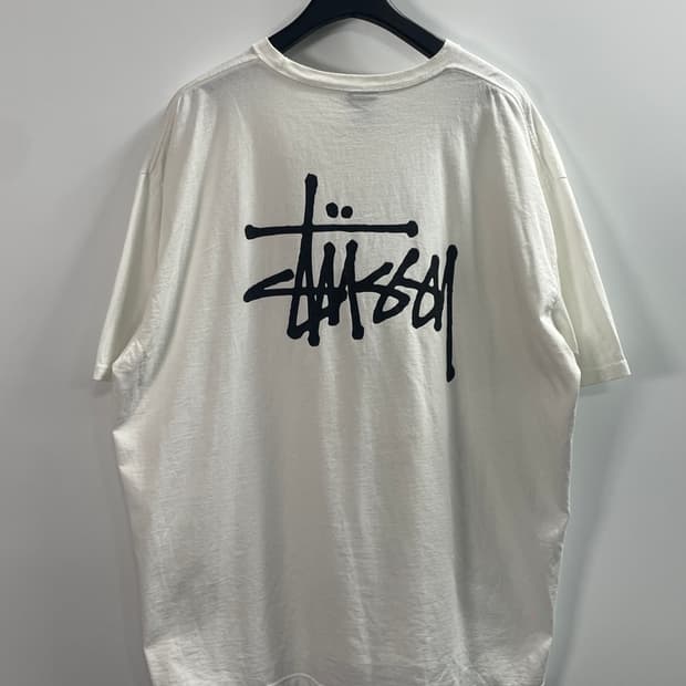 스투시 빅로고 화이트 반팔 티셔츠 (on.426)  