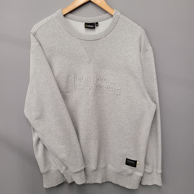 내셔널지오그래픽 맨투맨 그레이