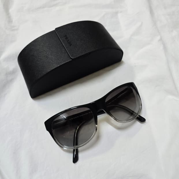  PRADA  프라다 선글라스 