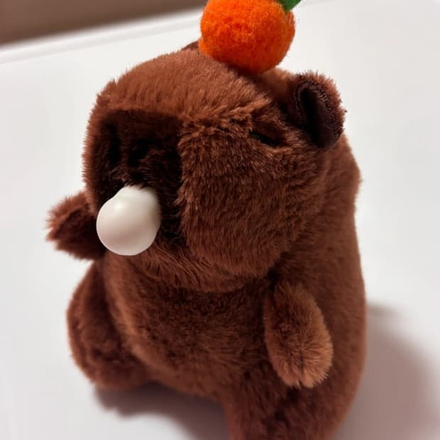 풍선껌 부는 카피바라 키링