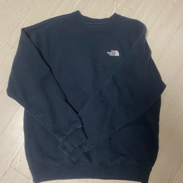 노스페이스 맨투맨