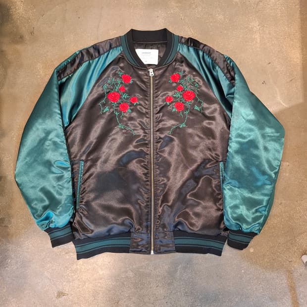 언더에어 장미 스카쟌