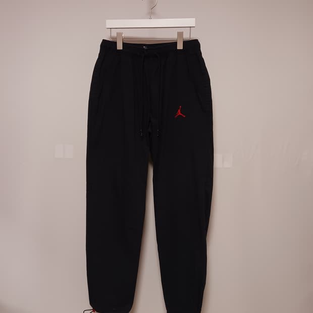 에어조던. 레드로고 자수 밴딩 코튼팬츠