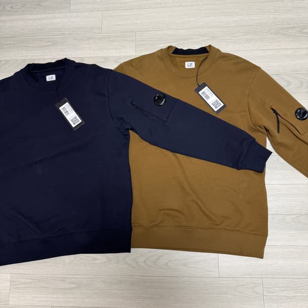 cp컴퍼니 다이애그널 맨투맨 M