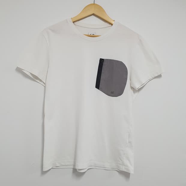 CP컴퍼니 나일론 포켓 반팔티셔츠 90-95