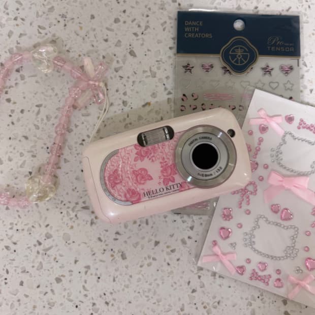고전 희귀 산리오 헬로키티 디지털 카메라 핑크 디카 스트랩 스티커