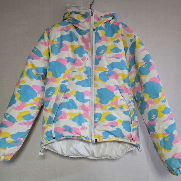 [OG S]베이프 OG 캔디카모 리버시블 다운 자켓