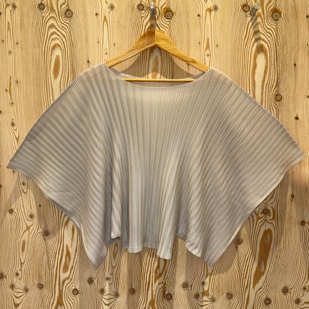 이세이미야케 플리츠플리즈 판초 탑