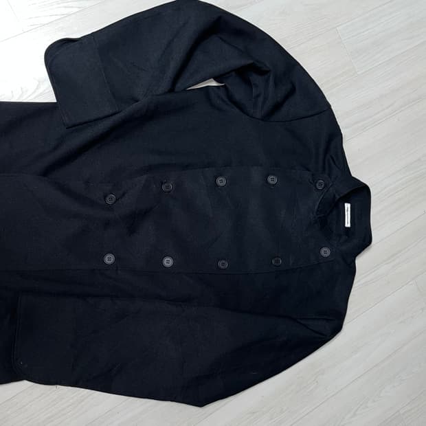 더블버튼 그 뭐지 자켓인가