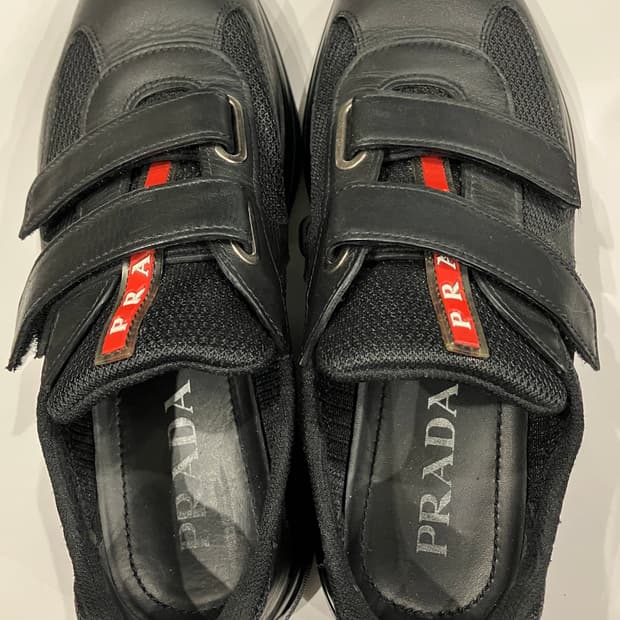 프라다 블랙 벨크로 스니커즈 37