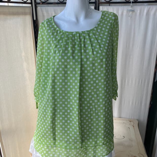 lime dot ribbon shirring blouse
