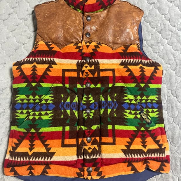 (새제품)폴로 랄프로렌 네이티브 조끼 패딩 S size