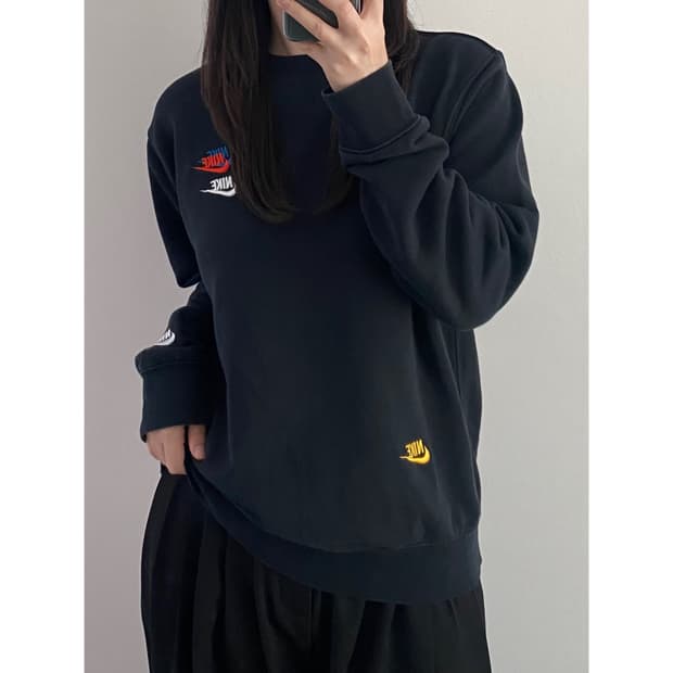 나이키 트리플 스우시 맨투맨