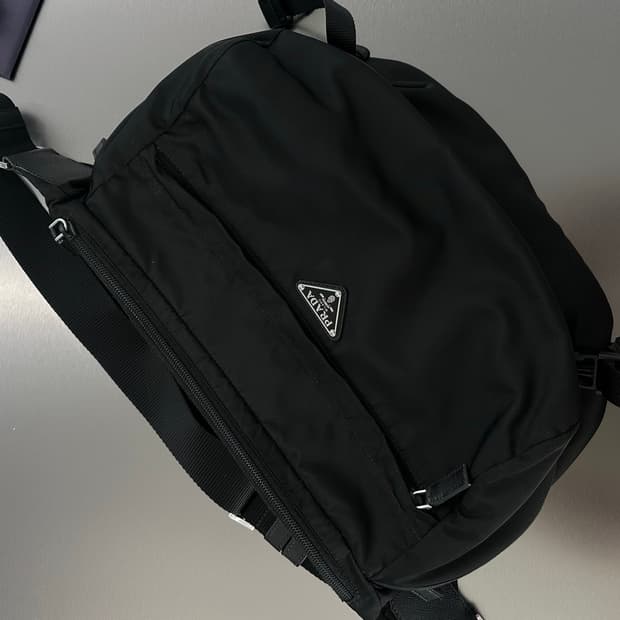 프다라 바이크백 Prada Re-Nylon biker bag Large