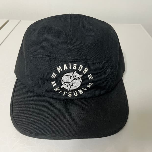메종키츠네 건곤감리 캠프캡 블랙