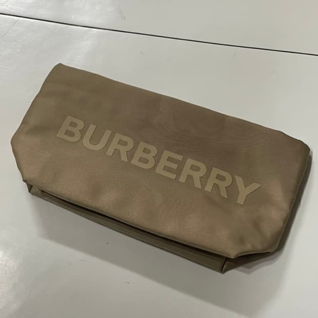 버버리 메이크업 파우치