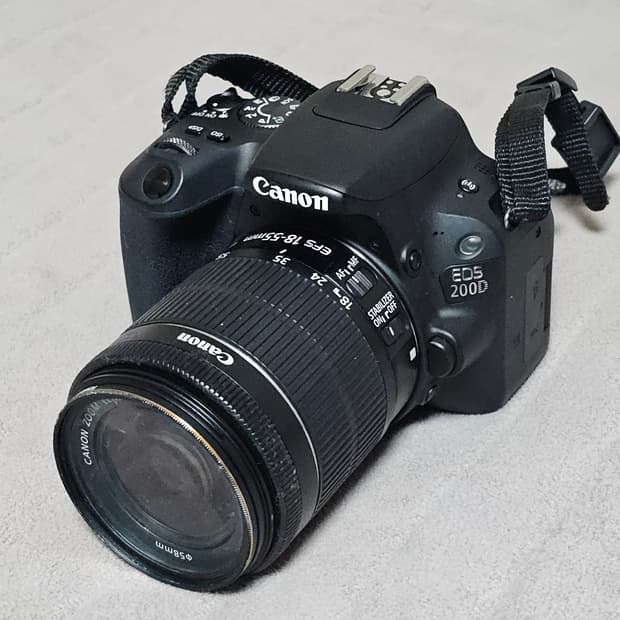 캐논 EOS 200D DSLR 카메라