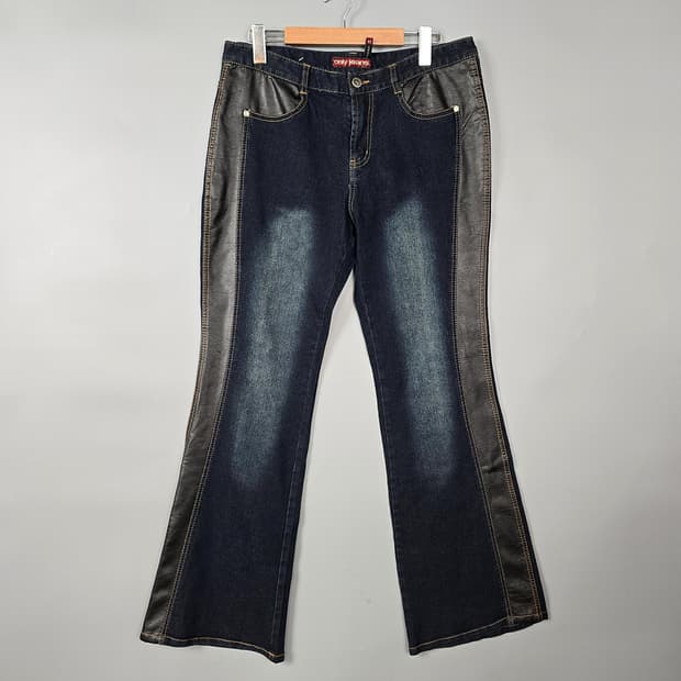 새제품)여성용 온리진스 Only Jeans 배색 부츠컷 데님팬츠 34