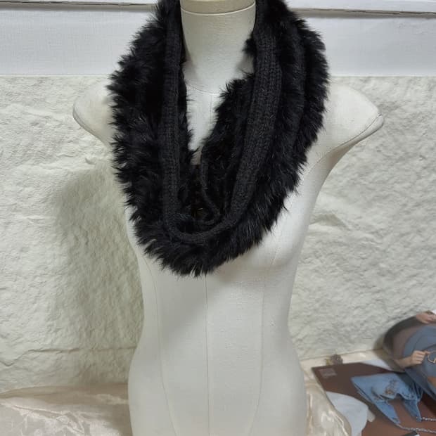 빈티지 madeleine 유럽수입 토끼털니트 목도리 케이프