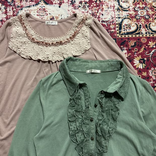 액시즈팜 뮤트 핑크 / 뮤트 카키 카라 롱슬리브리스