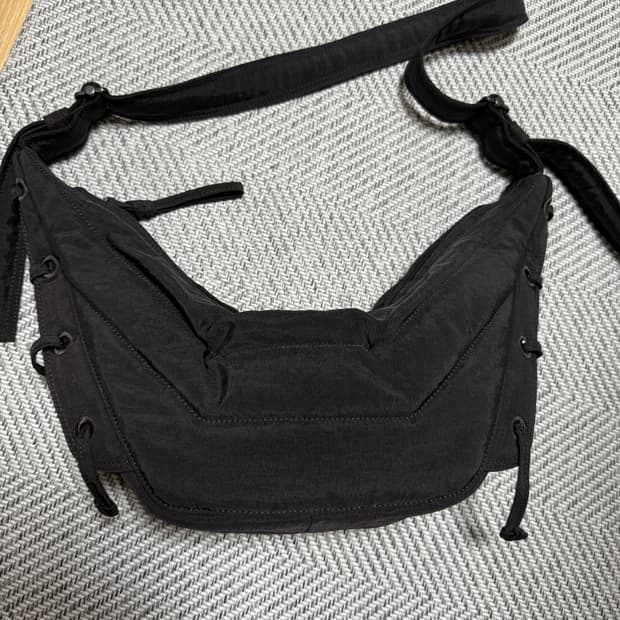 르메르 게임백 스몰 사이즈 다크초콜릿 판매합니다
