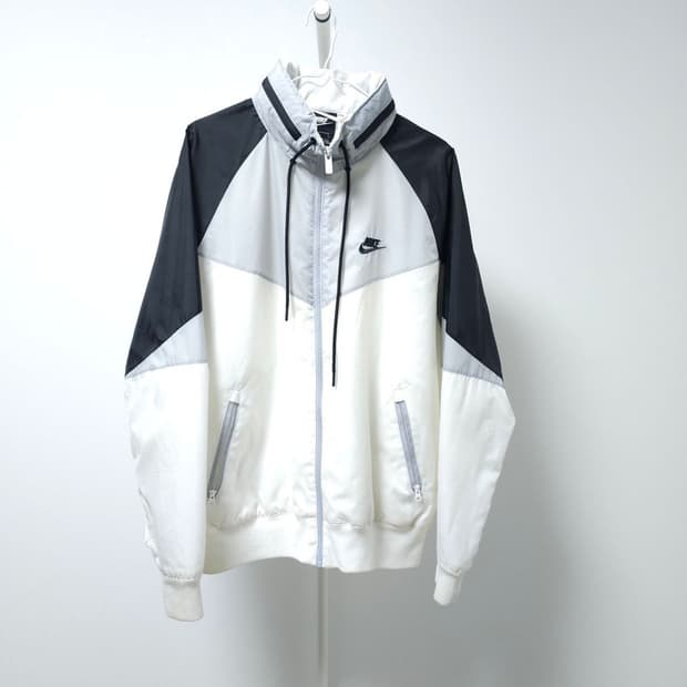 나이키 바람막이 L