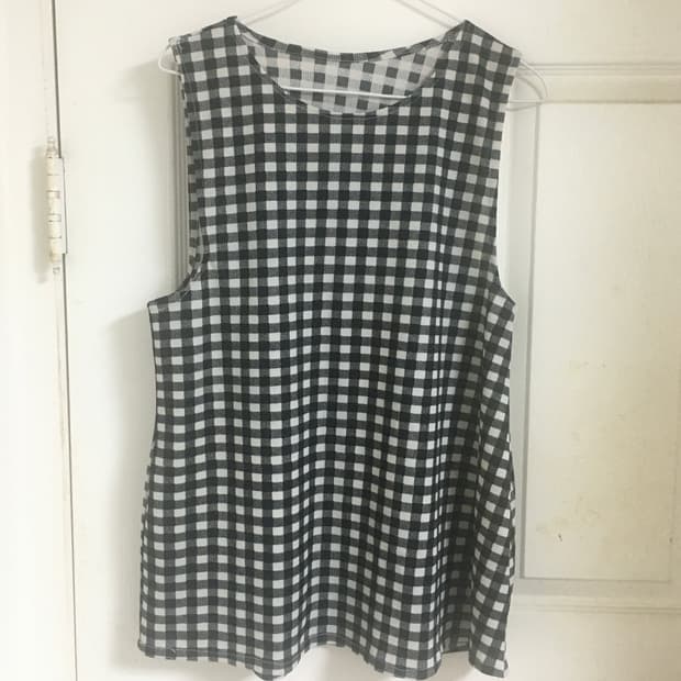 체크 레이어드 슬리브리스 블라우스