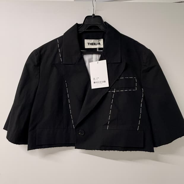 THEILMA 더일마 블랙 크롭 자켓