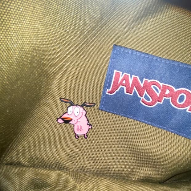 겁쟁이강아지커리지 뱃지