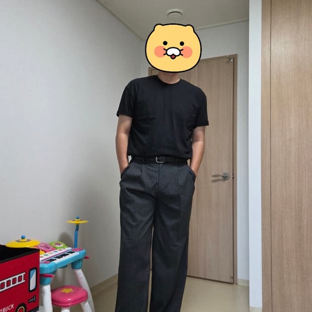 새상품) 스파오 차콜 스트라이프 슬랙스 32