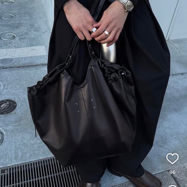 메종마르지엘라 벨트백 미디엄 쇼퍼백