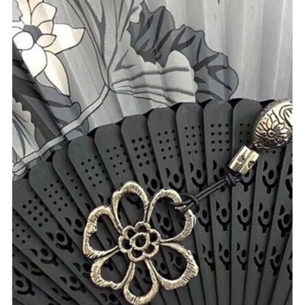 미애 꽃화 목걸이